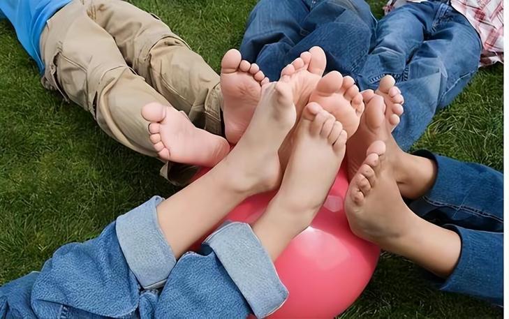 毒童鞋的危害视频,毒童鞋的危害