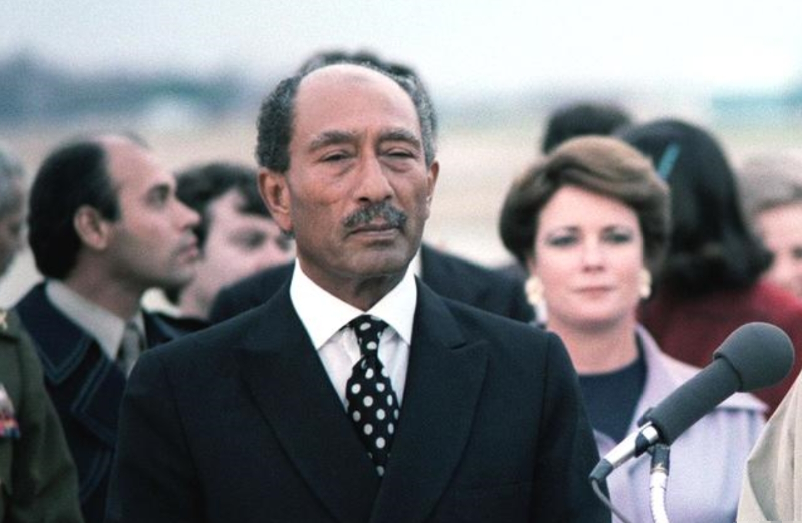 埃及前总统萨达特被谁杀死的,萨达特中东战争