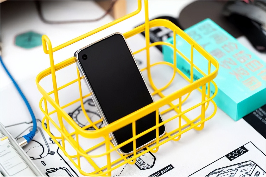 孩子爱玩手机怎么办？源头解决，防沉迷手机Qin3ultra评测分享