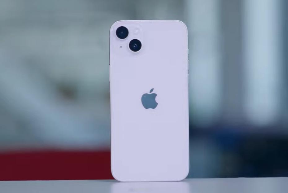 苹果14plus为什么成了真香机,发现一个有趣的现象