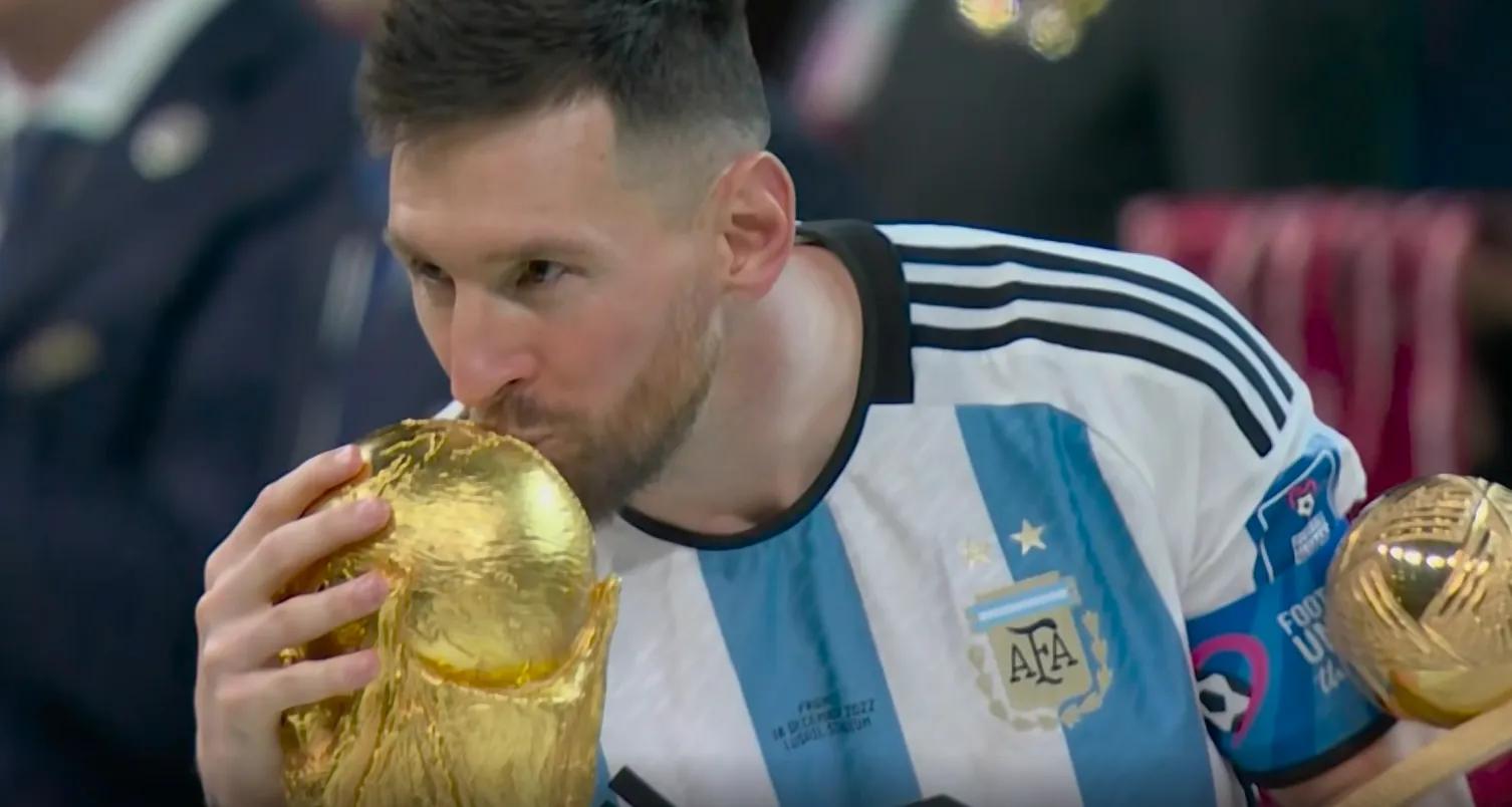 足球解说精彩瞬间激动人心,震撼人心的比赛解说足球