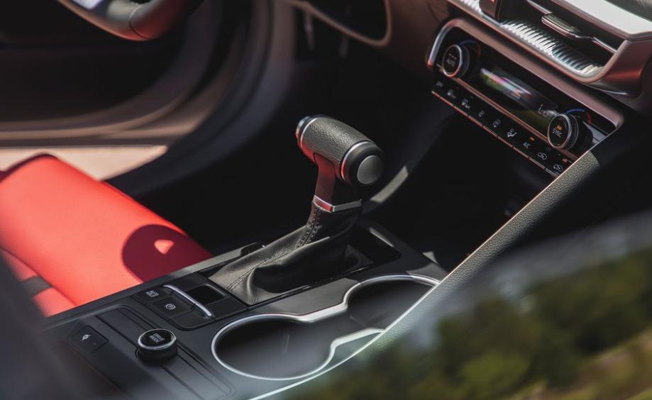 起亚k5有自吸动力吗,19款起亚k5自然吸气2.0动力