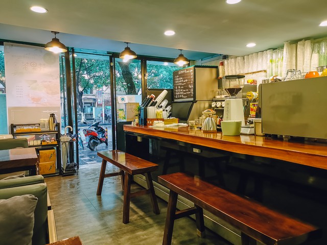 奶茶店投资加盟赚钱吗？