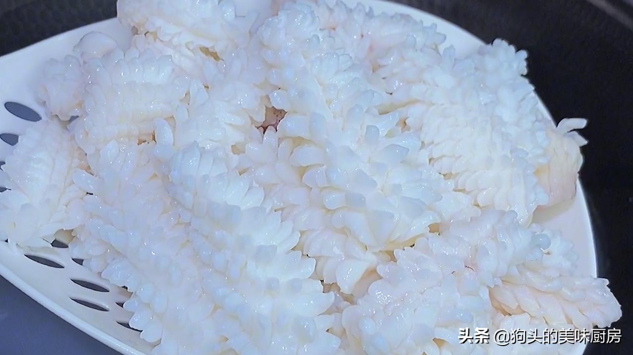 教你鱿鱼的海边做法不清蒸不白灼,鱿鱼最好吃的做法教程