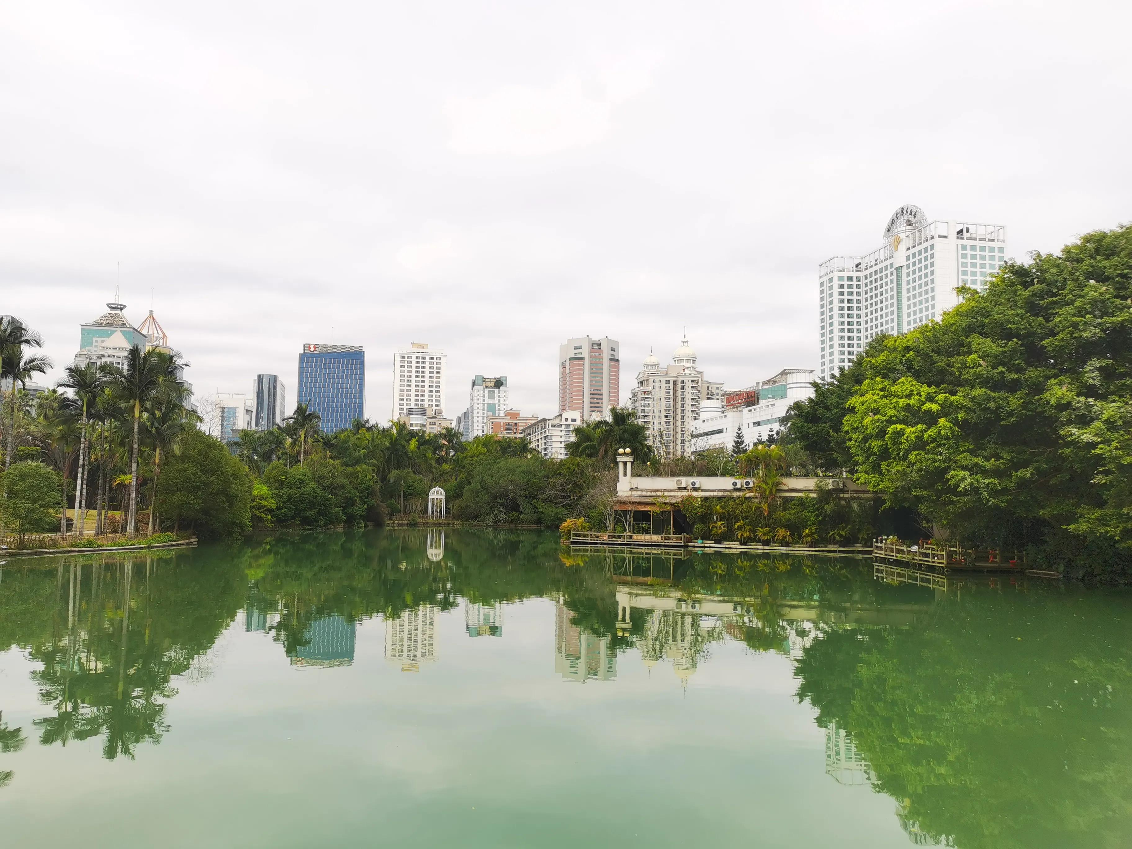 漫步在温泉河湿地公园,漫步福州静谧与繁华