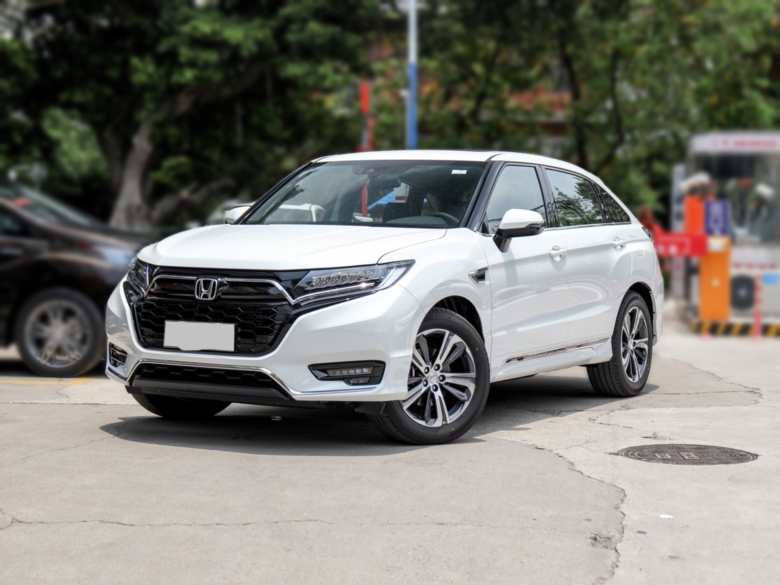 本田ur-v中年人一个不错的选择,低油耗看本田ur-v如何占领市场