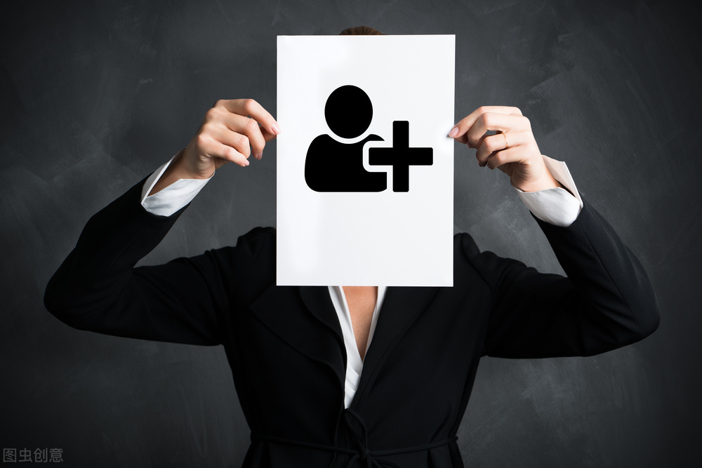 赚钱的时候觉得钱不是大风刮来的,钱不重要赚钱哪有那么重要