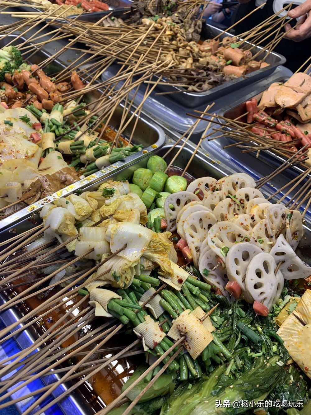 重庆民心佳园人山人海,重庆民心佳园夜市回归“顶流”