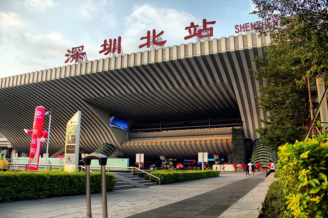 我，00后，在深圳做采购，月薪10000，仅1年时间，就买了一套房子