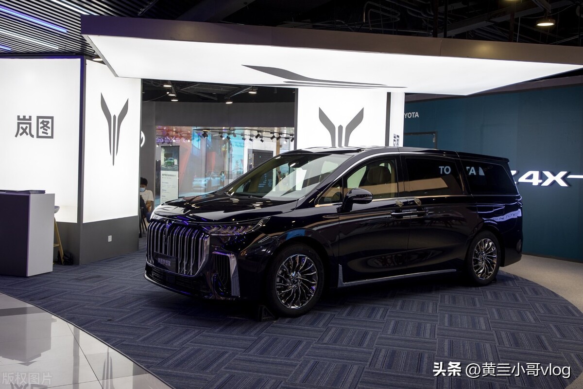 人生第一辆家用明星保姆车,岚图梦想家保姆车价格