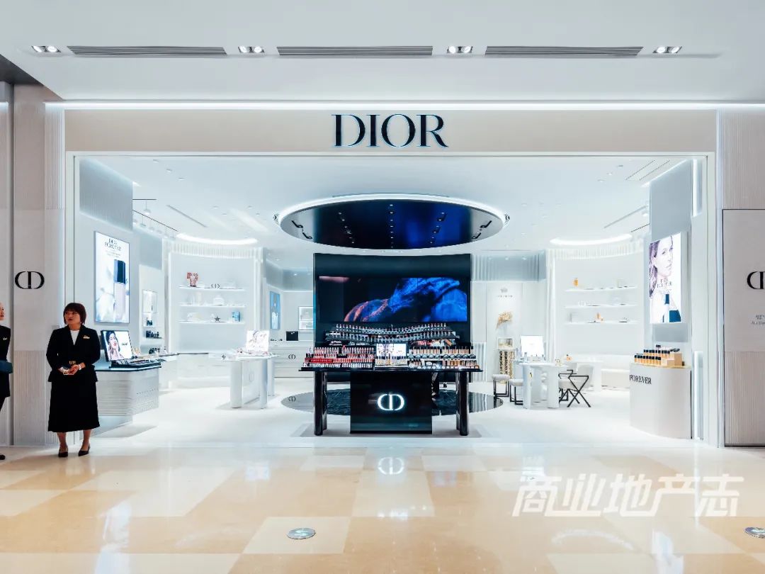 CRR百图斩｜定位重奢的福州万象城开业，榕城商业能级跨上新台阶