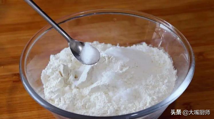 食用碱和小苏打外观区别,食用碱和小苏打的区别外观