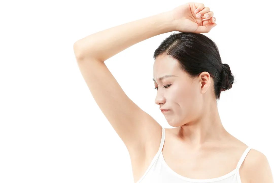 哪种脱毛方法永久脱毛不会再长毛,脱毛小妙招不伤皮