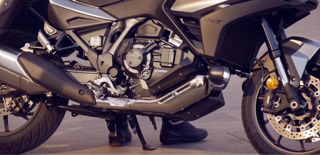 本田nt1100旅行摩托车试驾,本田nt1100摩旅版官方价格