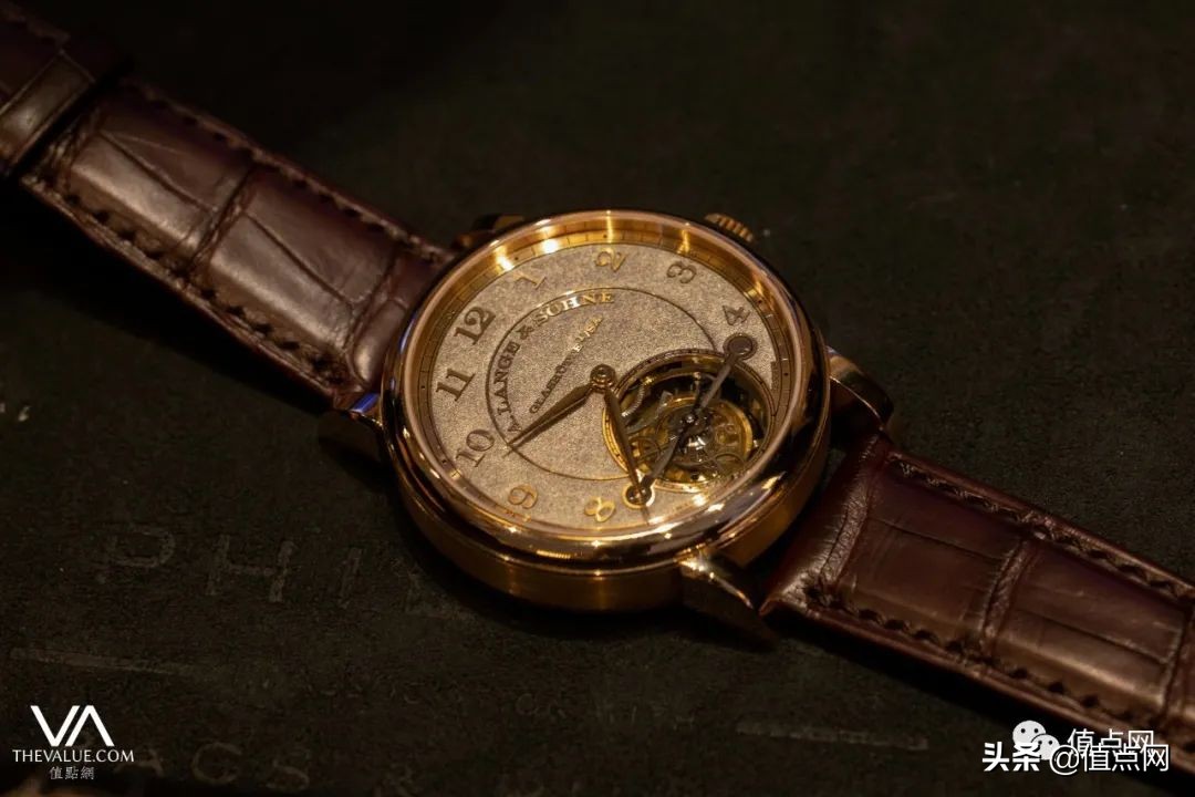 香港富艺斯HK$2.64亿「白手套」钟表春拍|321件拍品全部成交