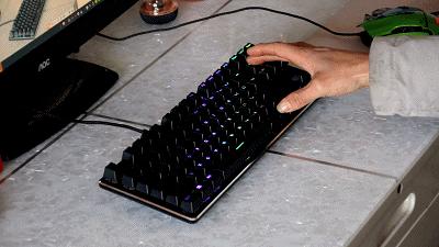 用了机械键盘就不想用薄膜键盘,用了就不想换的东西