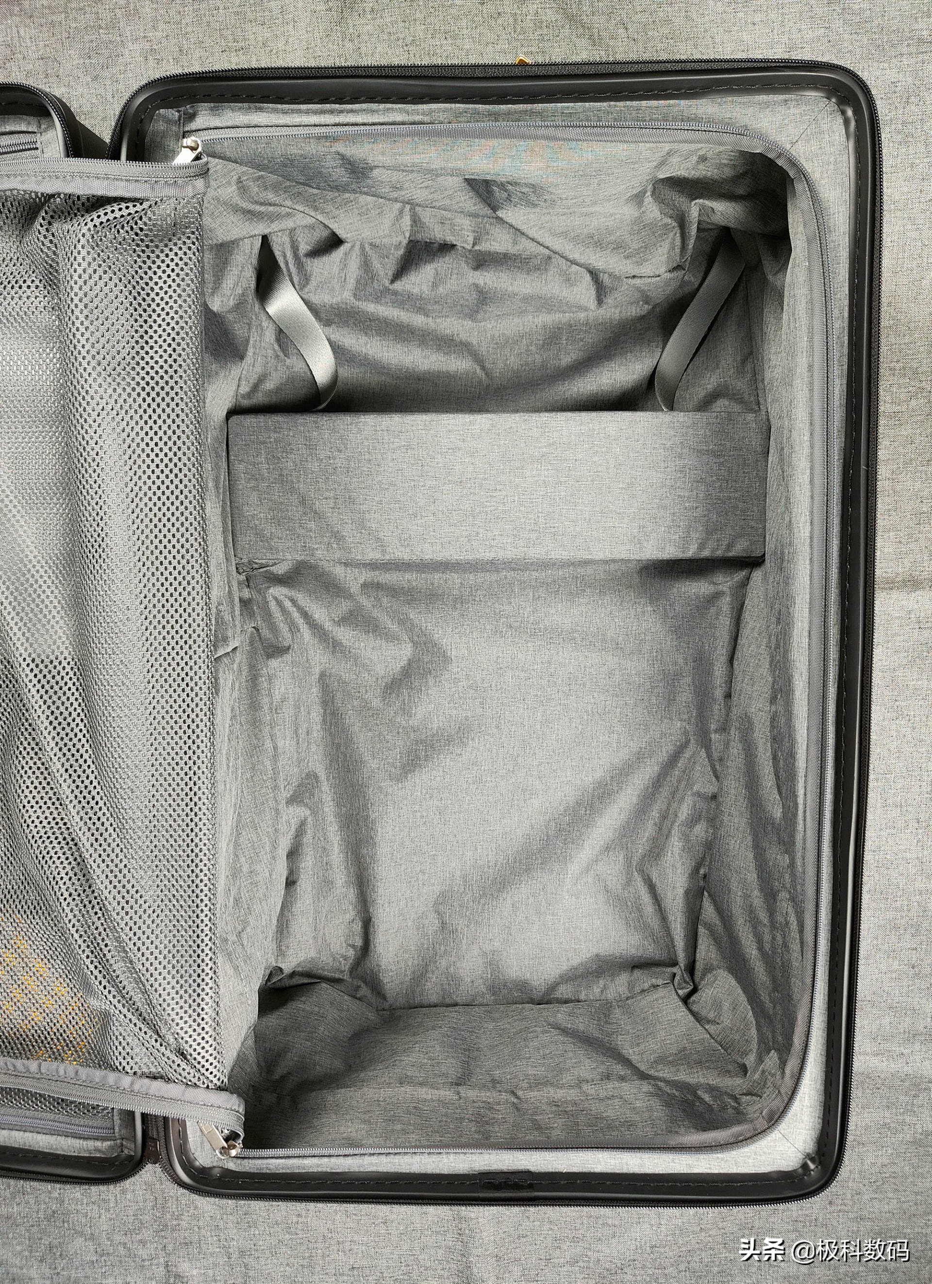 设计小心思，容量大提升，地平线8号大旅行家行李箱使用体验