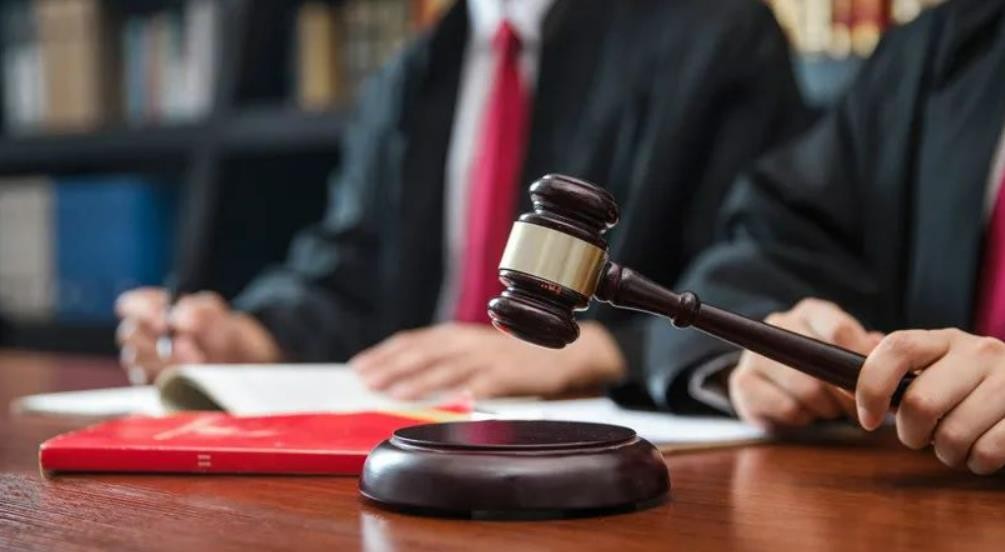 孩子姓名违反法律,孩子名字违法派出所不给登记