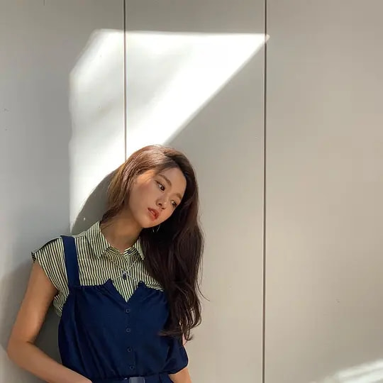 她曾被前辈吐槽长得丑却靠魅力,他曾因肥胖被欺负后逆袭成高富帅