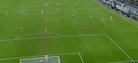 英超阿森纳1-2遭埃弗顿补时绝杀,英超首轮阿森纳爆冷