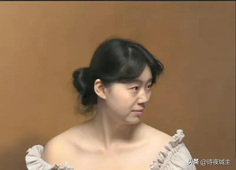 欣赏绘画大师冷军的女人油画体态丰盈超写实画风却与艺术格格不入