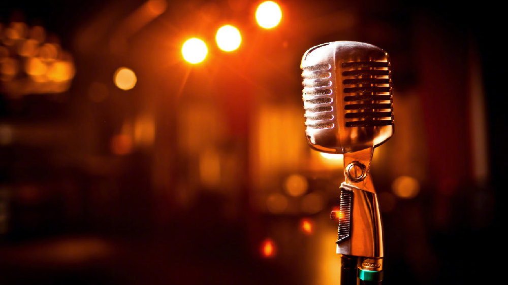 诱骗16岁女孩去ktv上班犯罪,哄骗未成年去酒吧犯法吗