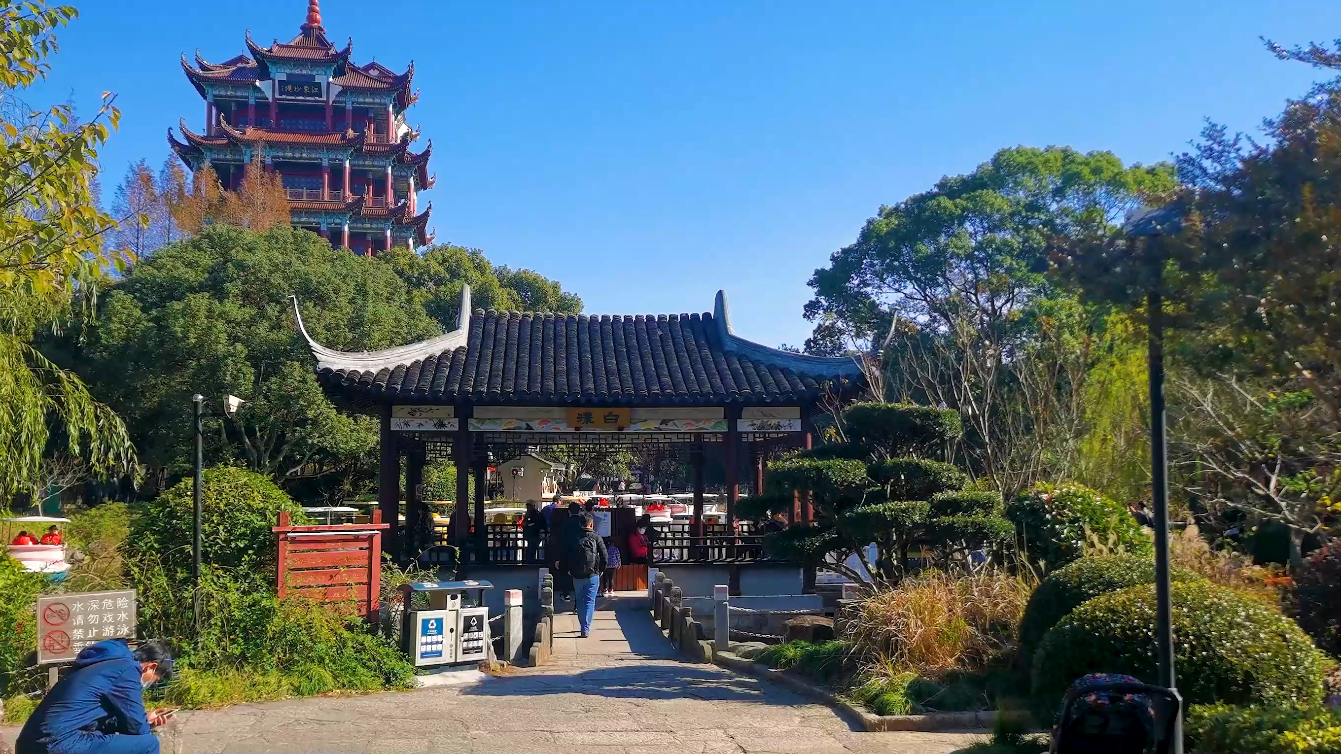 上海迪士尼北京环球客流对比,为什么上海迪士尼比北京环球成功