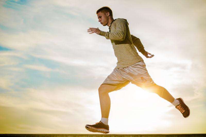 急性痛风发作期间怎么快速降尿酸,痛风发作如何快速降尿酸