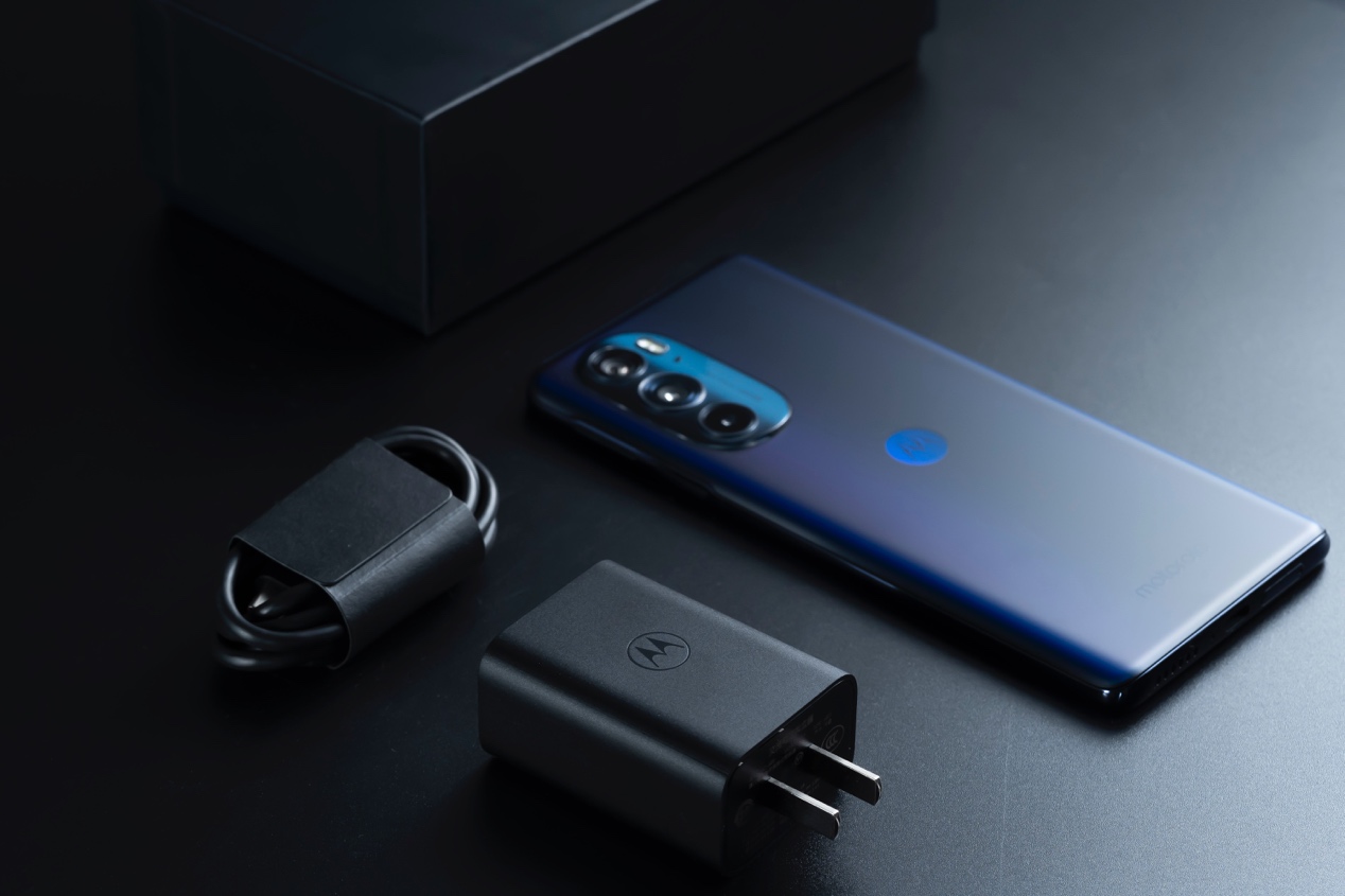 摩托罗拉edgex30首发骁龙8,骁龙8gen1+翻车了吗