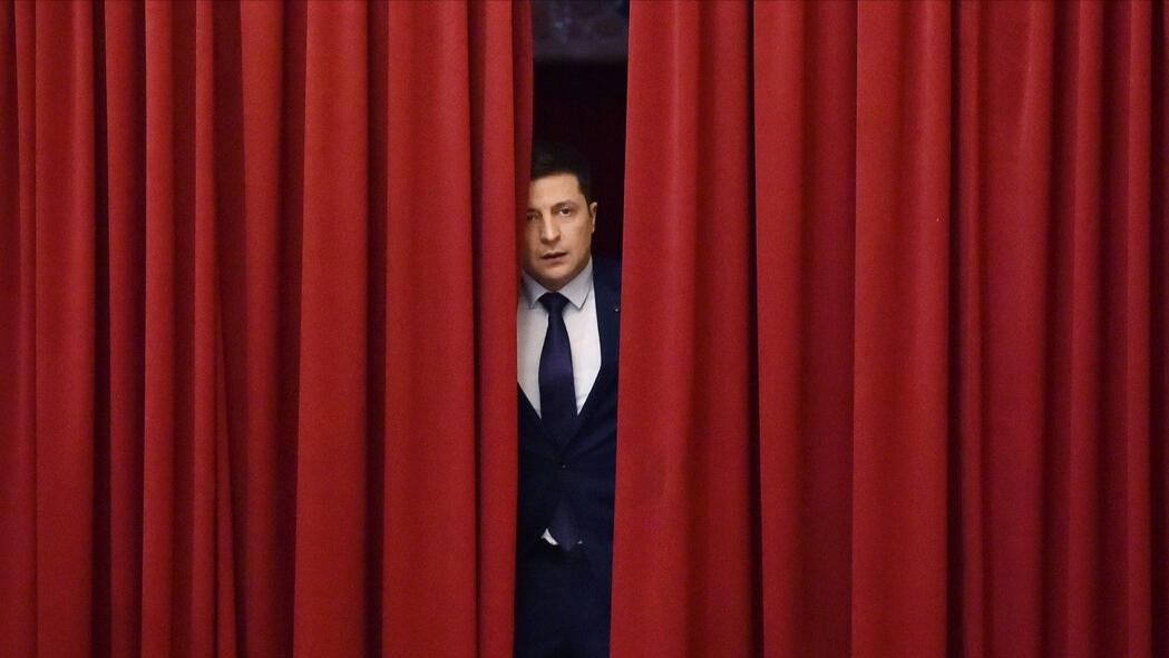 乌克兰总统泽连斯基前后对比,乌克兰总统泽连斯基是个怎样的人