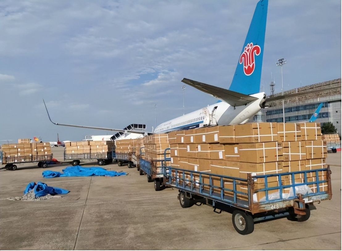 空运和航空快递的差别,空运和航空物流有什么区别