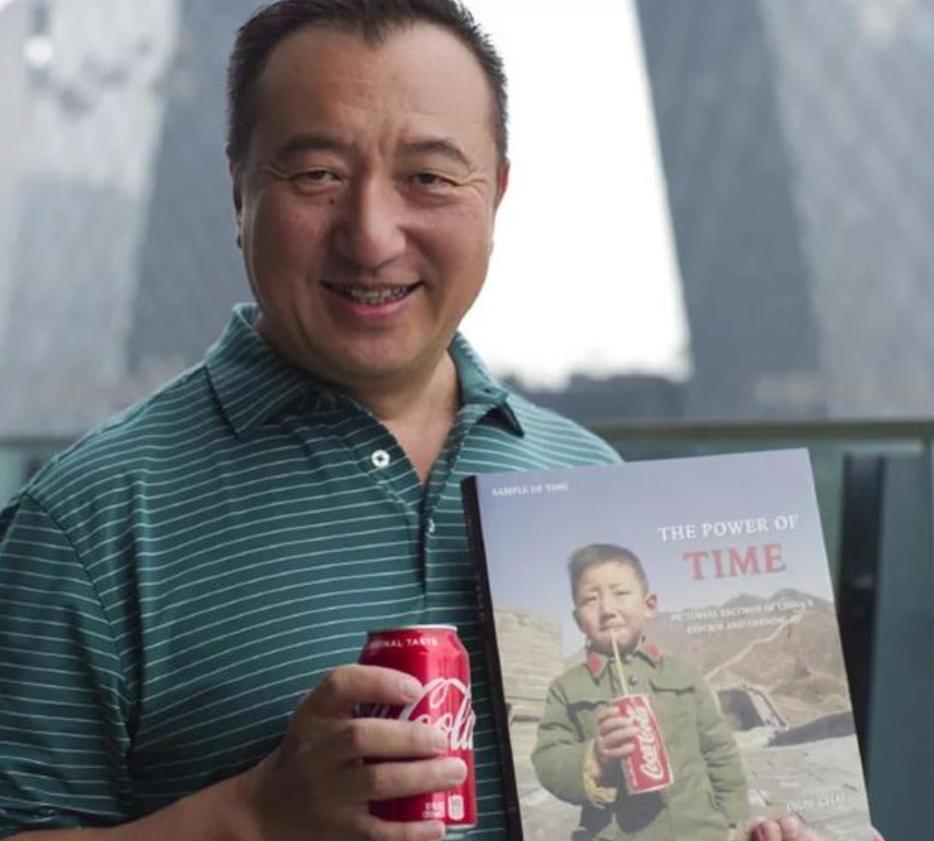 1979长城上喝可乐的小男孩是谁,1979年长城喝可乐男孩图片