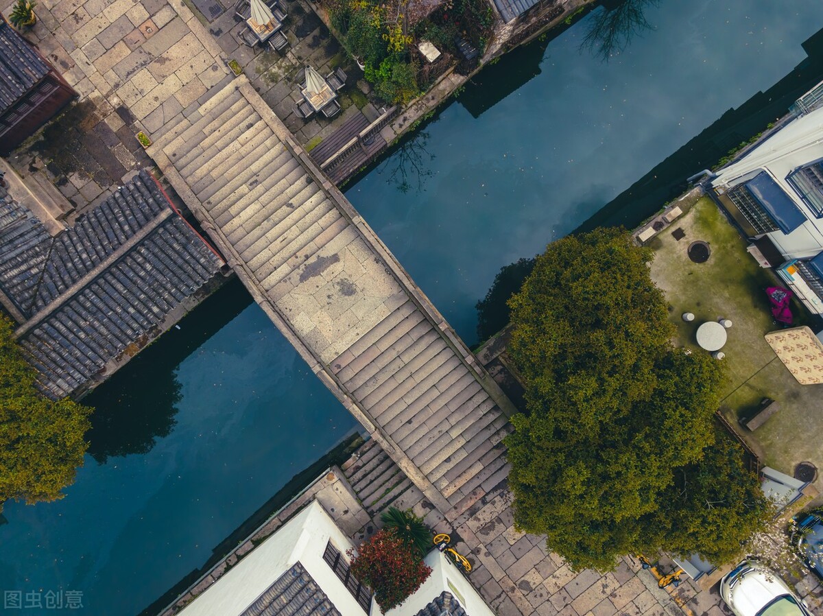 不繁华也不拥挤,绍兴是慢节奏的城市