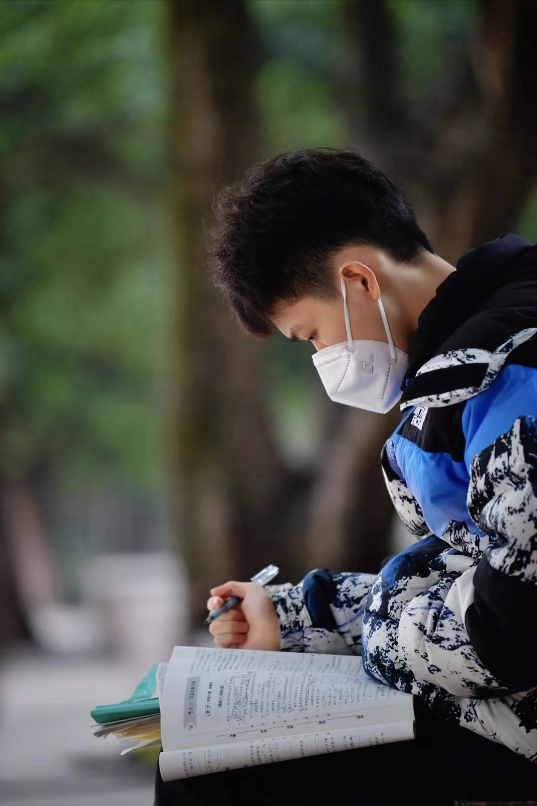 向阳而生重庆,向阳而生长安联合