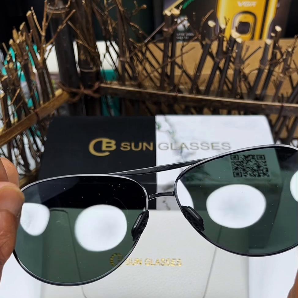 适合男士开车戴的太阳镜,适合男士开车戴的眼镜推荐