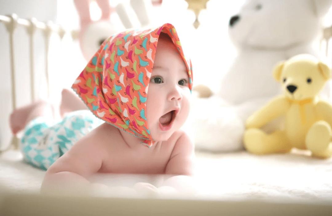 你是不是还在犹豫送不送孩子上托育早教？看完就能做决定