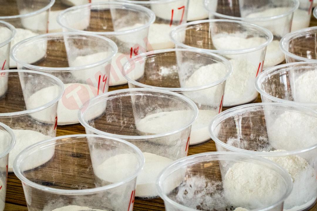 蒸包子真实评测,半发面包子和发面包子测评