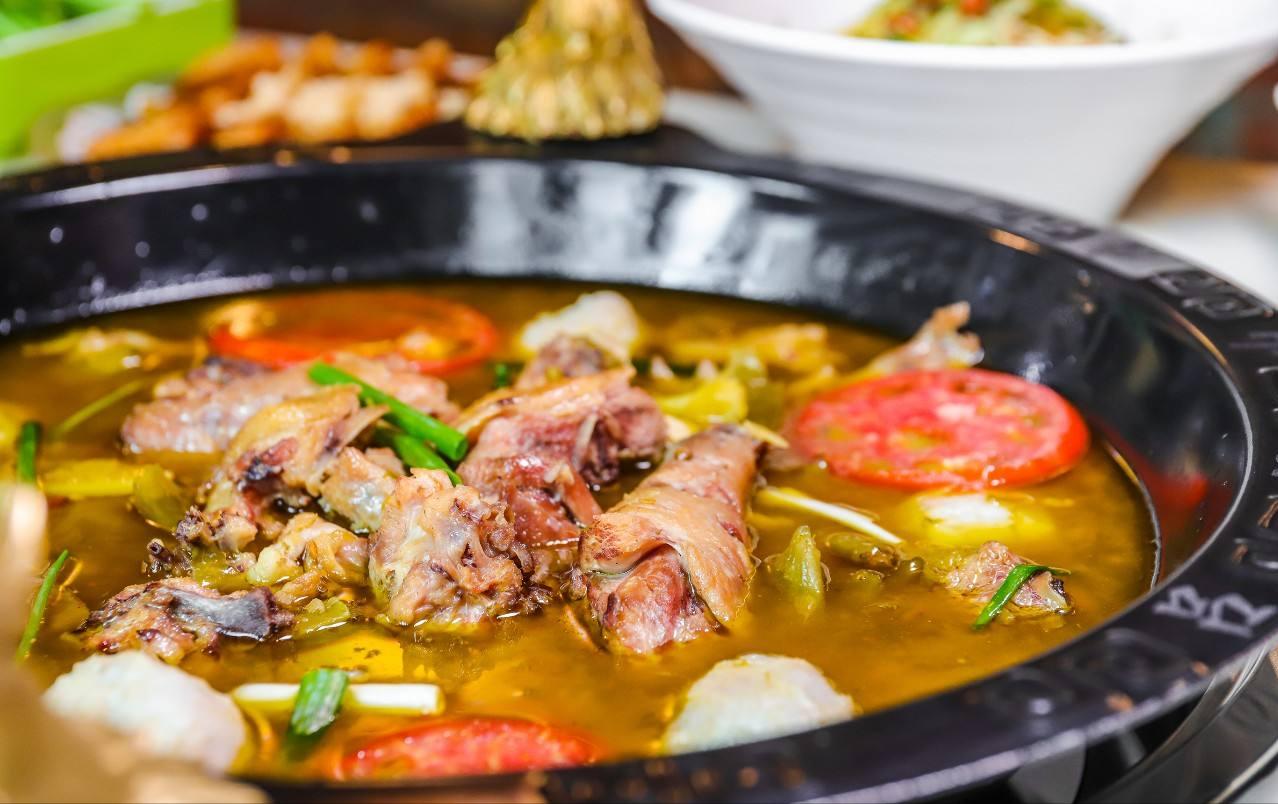 中国舌尖上的贵州美食地方特色菜,来贵州不得不品尝的两道贵州菜