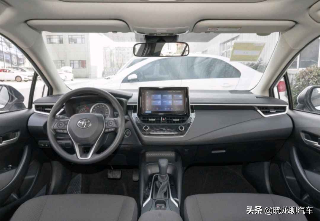 12万提了日产轩逸,跑了651公里后再开丰田卡罗拉,车主说出7个字