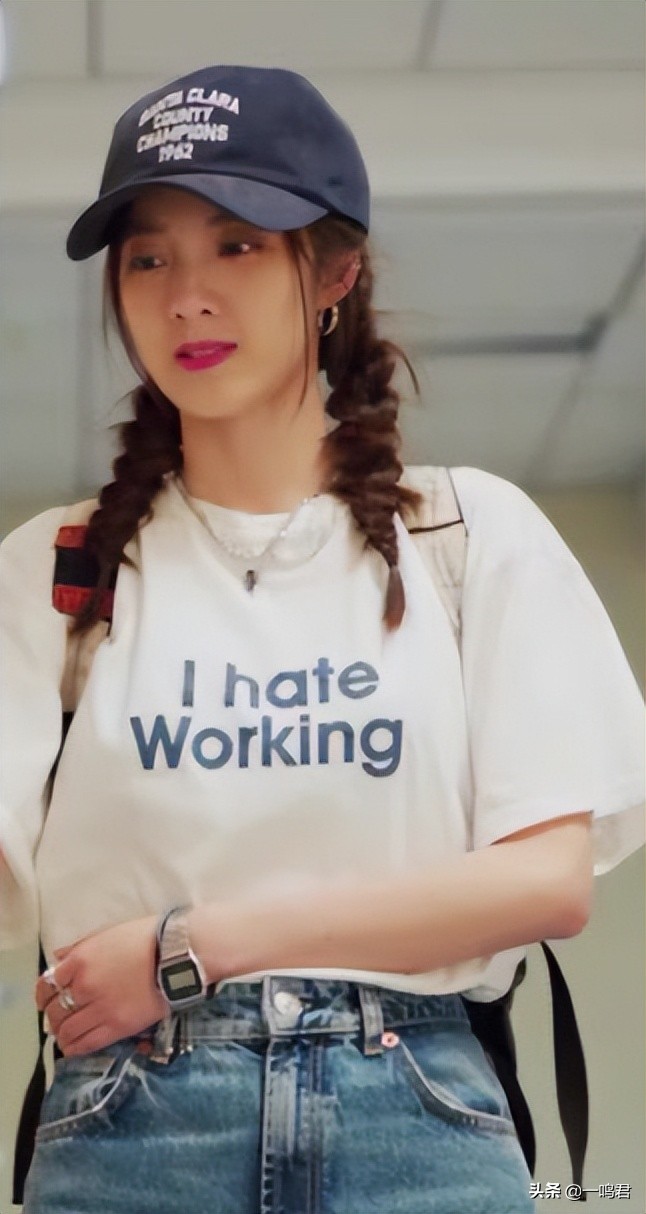 辣目洋子万鹏穿搭,辣目洋子同款绿色套装