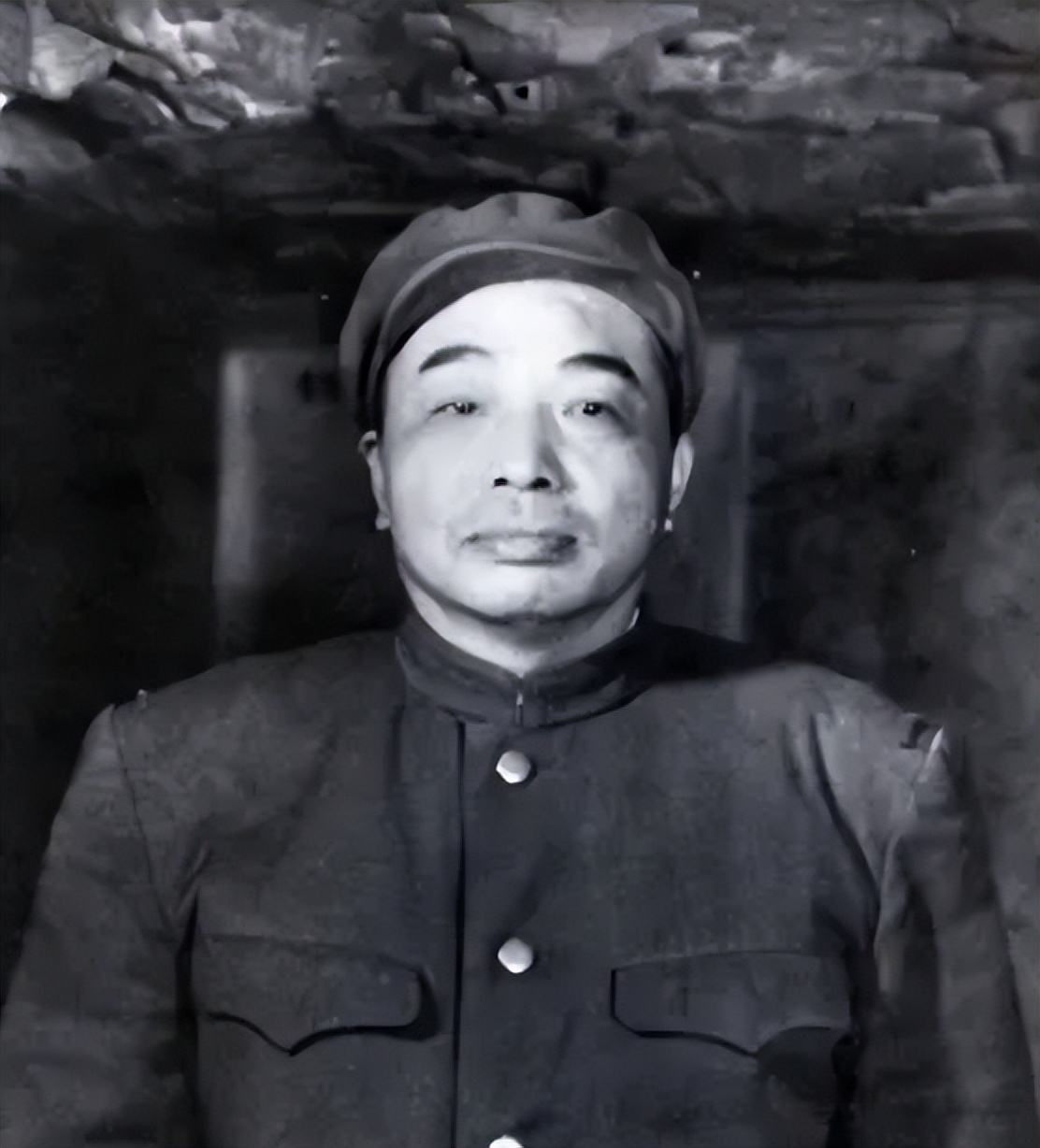 55年，毛主席夸50军在朝鲜打得不错，军长：主席，我想要提个请求