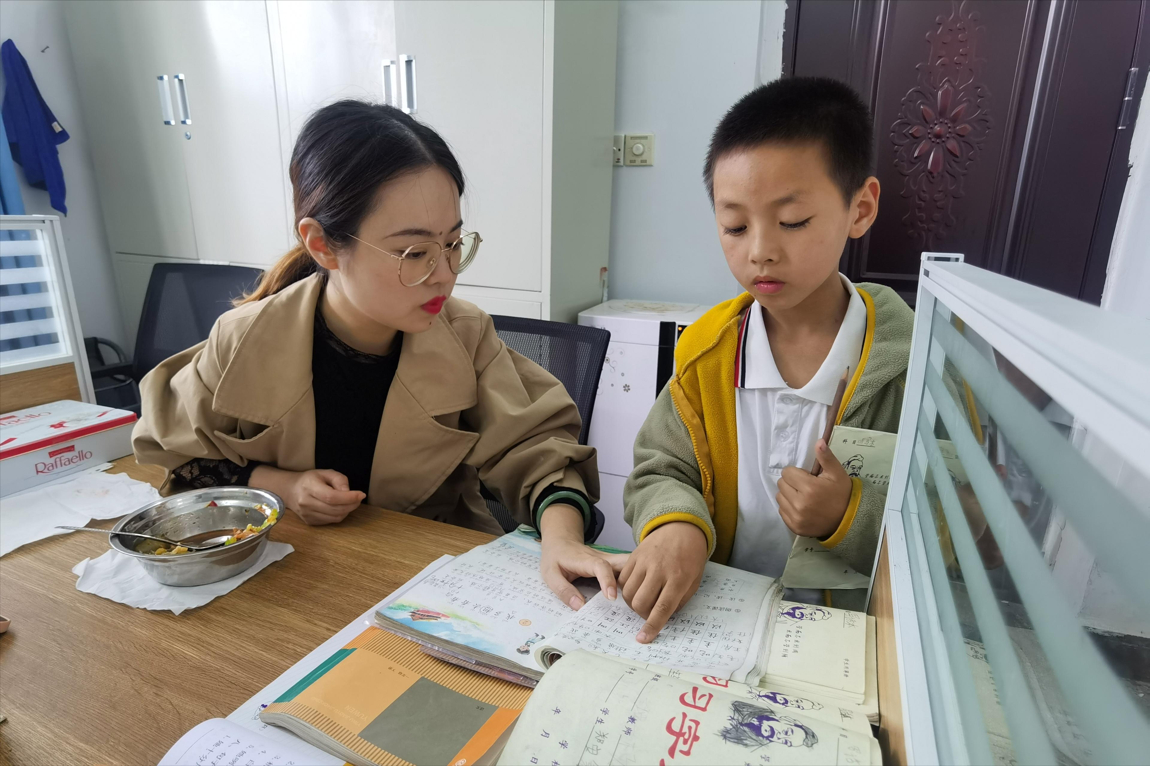 蒲公英中队目标及口号,蒲公英中队班牌