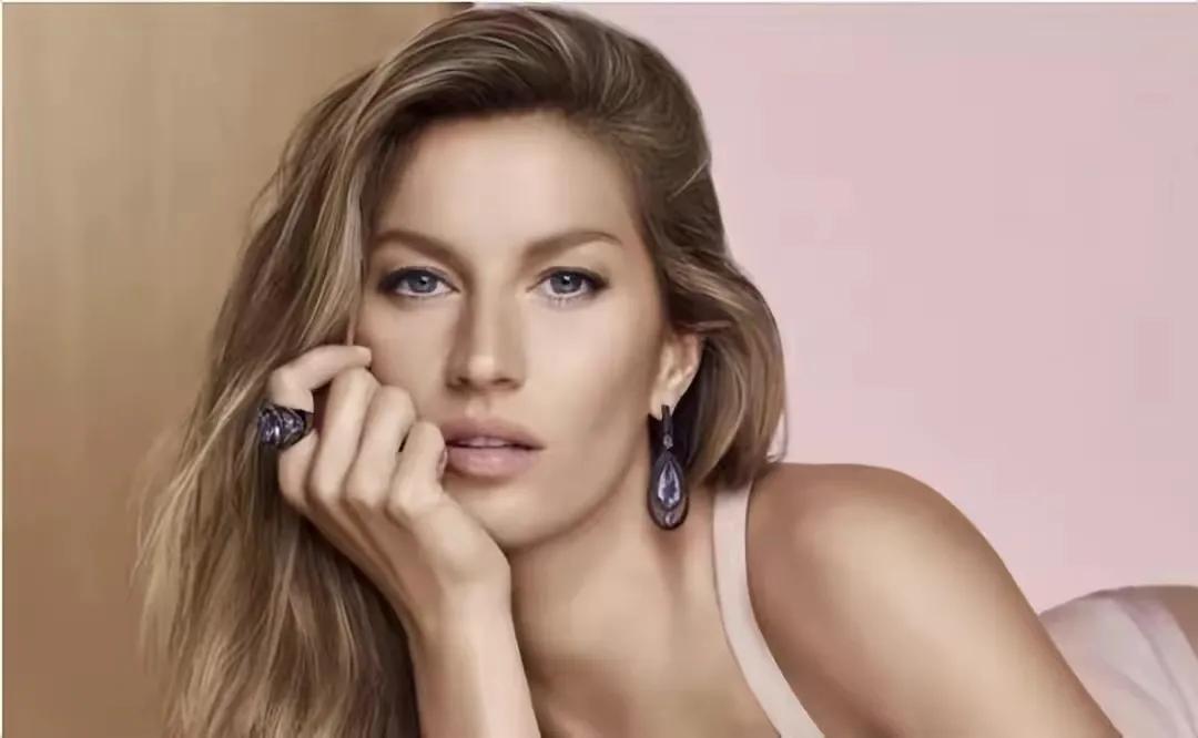 阿德里亚娜利马身材巅峰时期,阿德里亚娜利马身材照