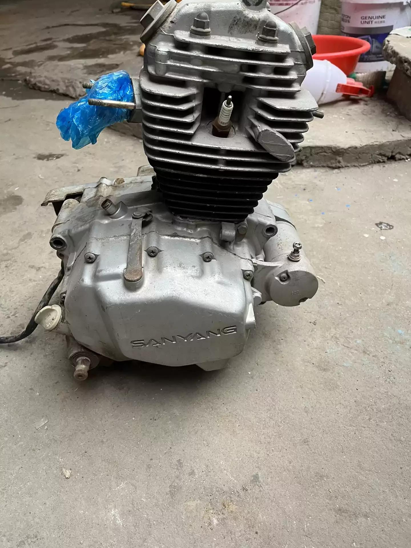 台湾野狼125摩托车是哪一年,台湾豪华野狼125什么价格