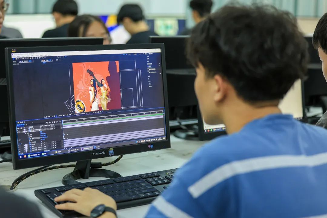 师姐带你飞！解锁这个国家级课程加持的学院有多牛！