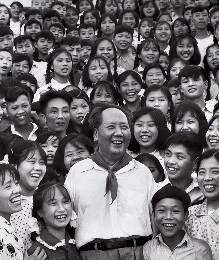 他是*共中**创始人之一，因一时意气用事*党退**，晚景落寞活至93岁