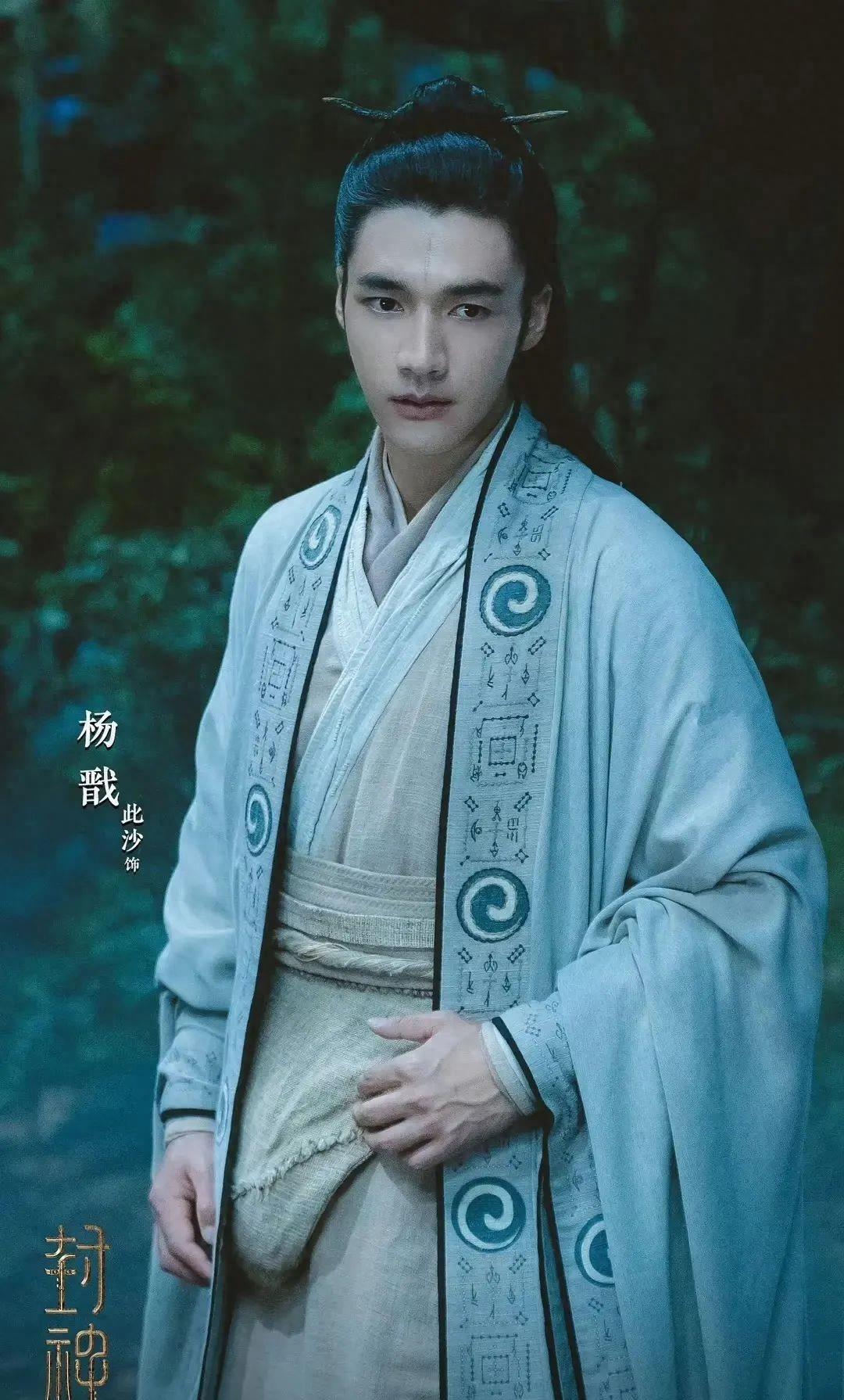 封神开局炸死慈航道人,费翔对封神的贡献