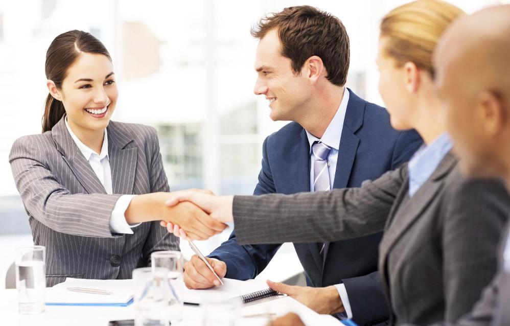 去大公司做底层还是去小公司,去大公司还是小公司做基本的事