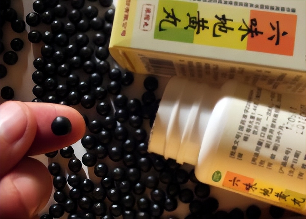 男子长期吃“六味地黄丸”，三年后如何了？或给多数人提了个醒