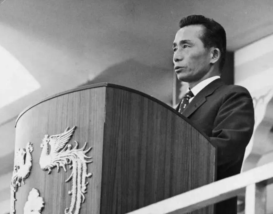 2002年韩日世界杯韩国vs西班牙,韩国人自己评价02年韩国足球事件